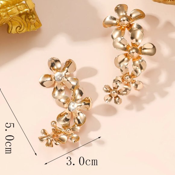 Gold Floral Four Tier Flower Climber Statement Earrings NEW - Picture 4 of 6